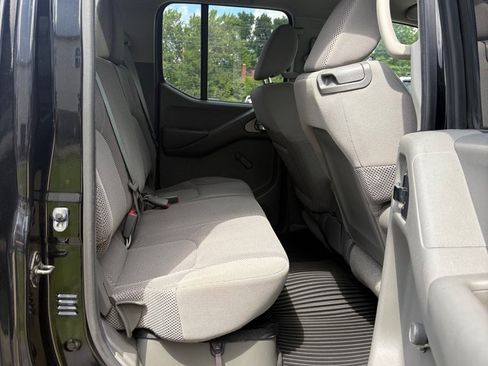 Used 2012 Nissan Frontier S AWD/4WD image 12