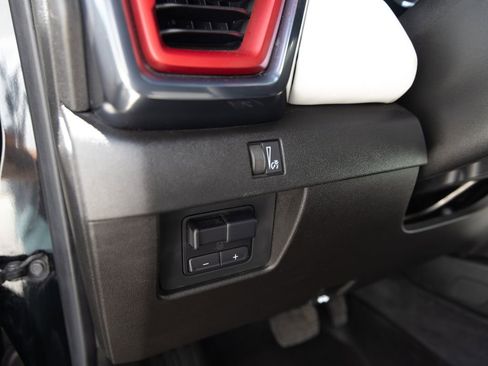 Used 2024 GMC Canyon AT4X AWD/4WD image 18