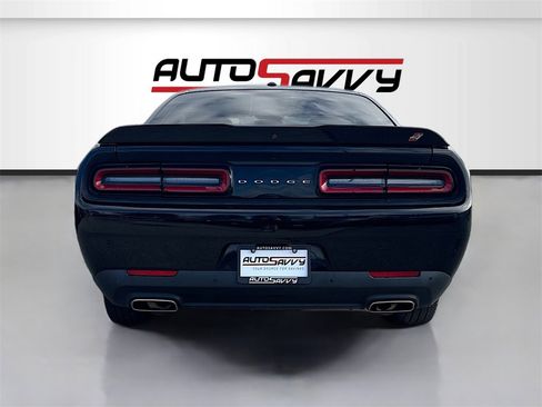Used 2022 Dodge Challenger GT image 6
