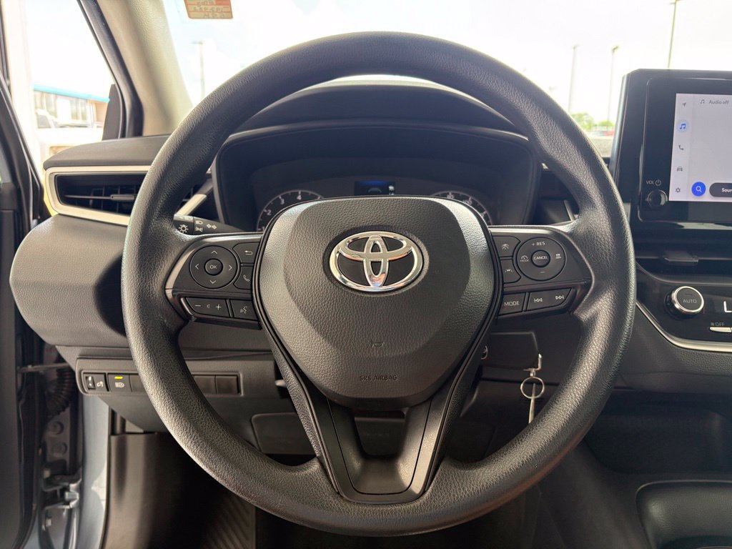 Used 2024 Toyota Corolla LE FWD image 3