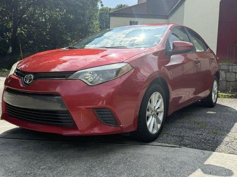 Used 2015 Toyota Corolla LE FWD image 5