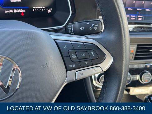 Certified 2024 Volkswagen Jetta SE FWD image 36