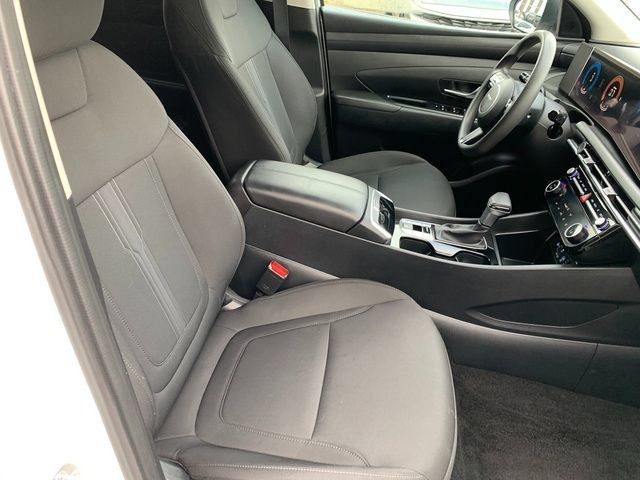 Certified 2025 Hyundai Tucson SEL AWD/4WD image 10