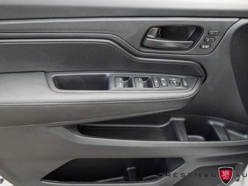Used 2024 Honda Odyssey Sport image 25