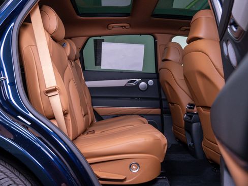 New 2026 Genesis GV80 2.5T Advanced image 13