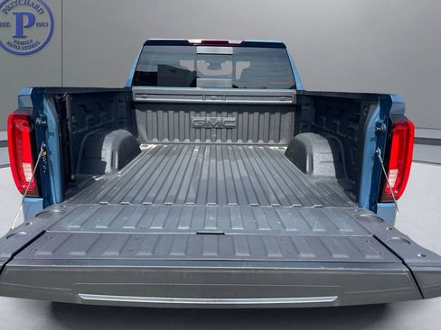 Used 2024 GMC Sierra 1500 SLT w/ SLT Premium Plus Package AWD/4WD image 29