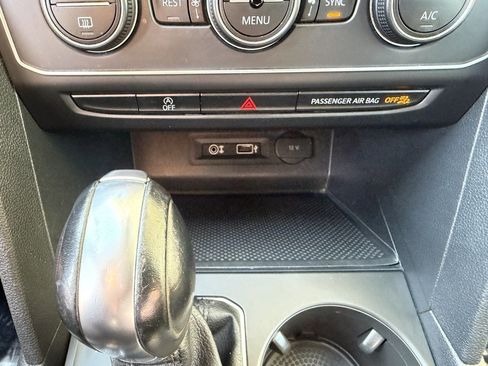 Used 2019 Volkswagen Atlas SE w/ Panoramic Sunroof Package image 22