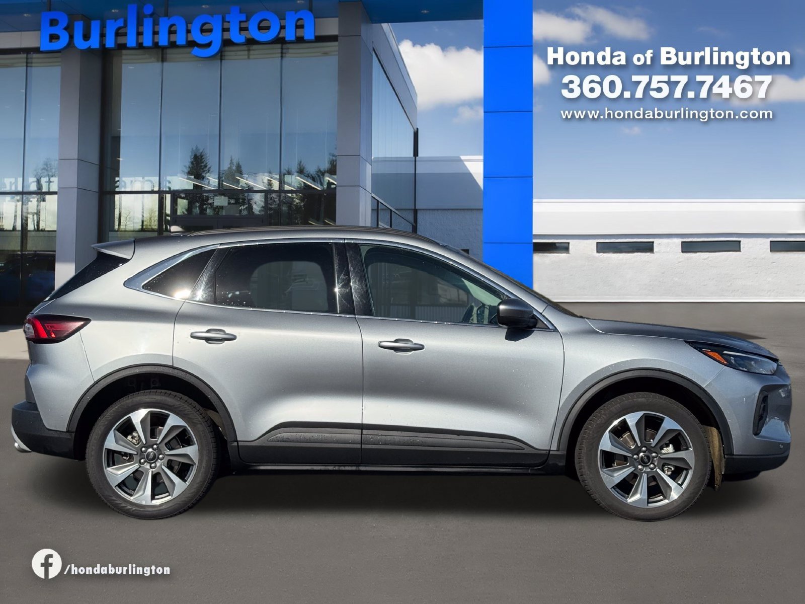 Used 2024 Ford Escape Platinum AWD/4WD image 7