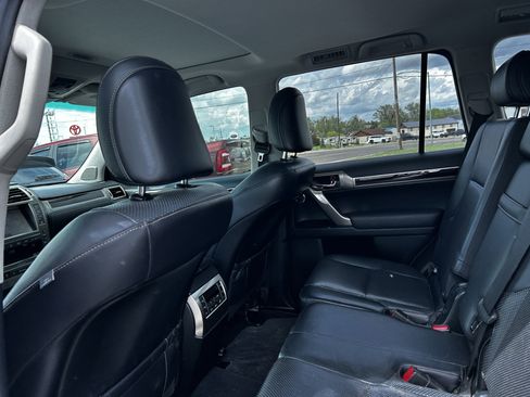 Used 2014 Lexus GX 460 Luxury AWD/4WD image 10