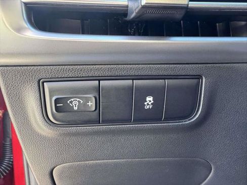 Certified 2025 Hyundai Tucson SE image 19