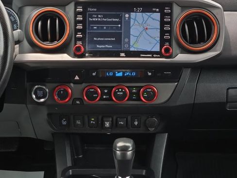 Certified 2021 Toyota Tacoma TRD Sport w/ TRD Premium Sport Package AWD/4WD image 19