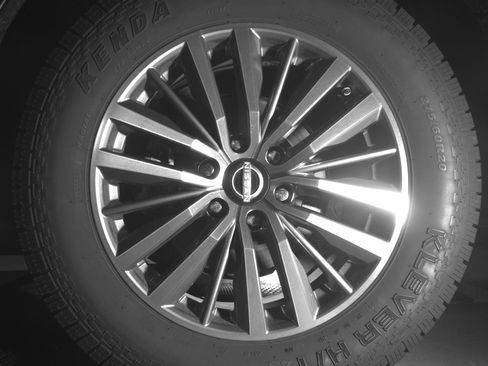 Used 2024 Nissan Armada SL AWD/4WD image 14