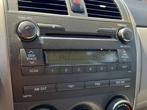 Used 2011 Toyota Corolla LE FWD image 21