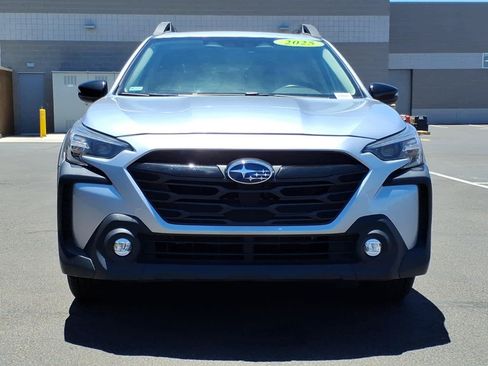 Used 2025 Subaru Outback Onyx Edition AWD/4WD image 2