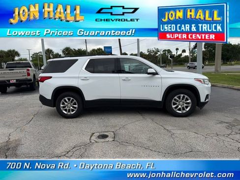 Used 2021 Chevrolet Traverse LT FWD image 15