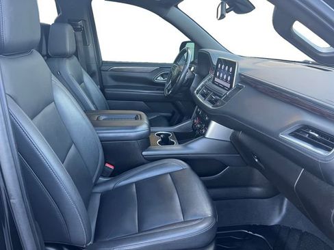 Used 2021 Chevrolet Tahoe Z71 w/ Z71 Off-Road Package AWD/4WD image 15