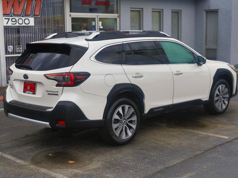 Used 2023 Subaru Outback Touring XT AWD/4WD image 18