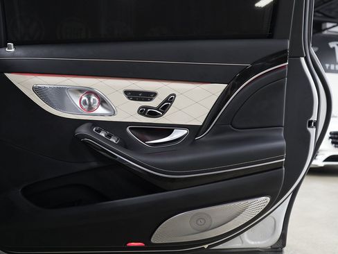 Used 2016 Mercedes-Benz Maybach S 600 image 19