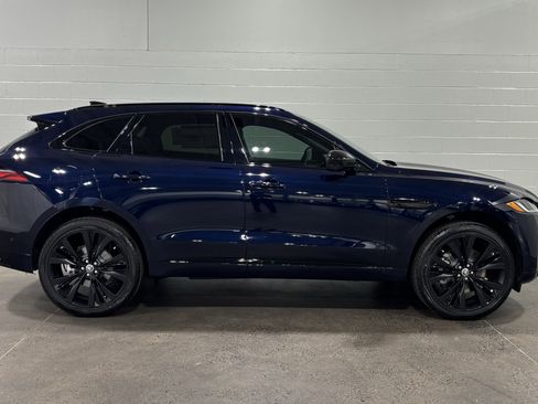 New 2026 Jaguar F-PACE R-Dynamic S image 13
