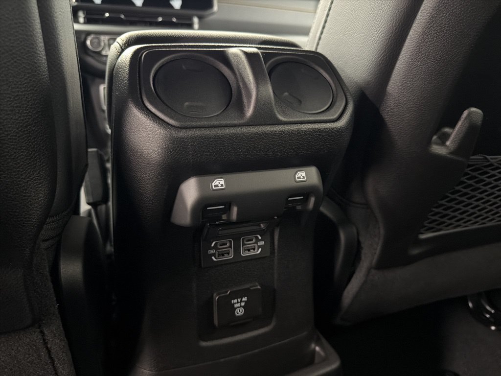 New 2026 Jeep Wrangler Unlimited Sahara AWD/4WD image 14