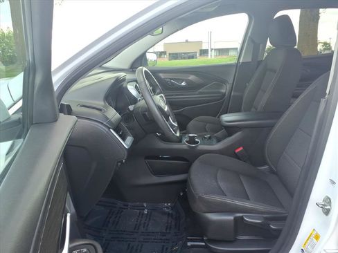 Used 2023 GMC Terrain SLE FWD image 25