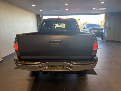 Used 2014 Toyota Tacoma PreRunner image 7
