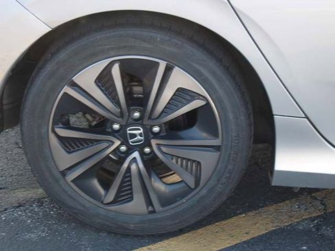 Used 2017 Honda Civic EX image 8