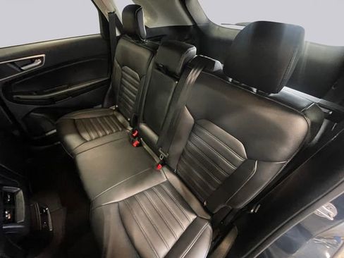 Used 2022 Ford Edge SEL w/ Convenience Package image 16