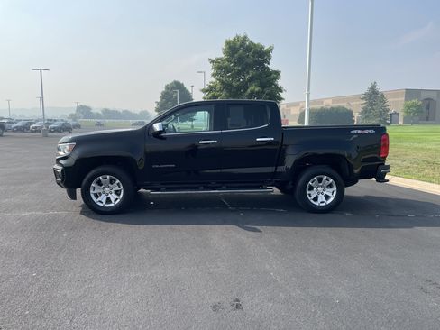 Used 2022 Chevrolet Colorado LT w/ Luxury Package AWD/4WD image 2