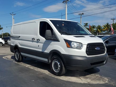 Used 2019 Ford Transit 250 130 Low Roof image 5