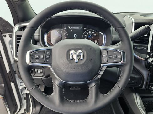 New 2026 RAM 2500 Laramie AWD/4WD image 22