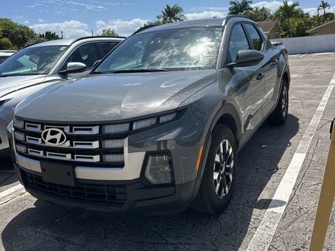 Used 2025 Hyundai Santa Cruz SEL FWD image 1