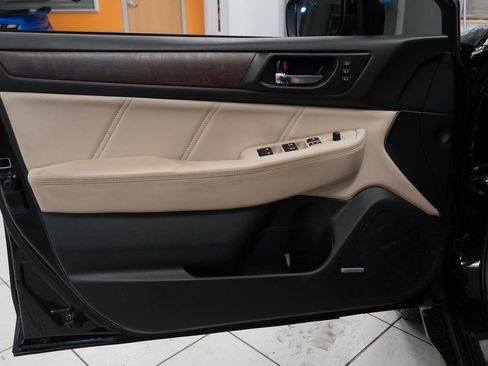 Used 2018 Subaru Outback 3.6R Limited image 18