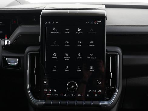 Used 2025 GMC Yukon Elevation AWD/4WD image 16
