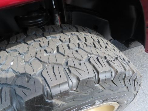 Used 2013 Jeep Wrangler Unlimited Rubicon w/ Dual Top Group AWD/4WD image 12