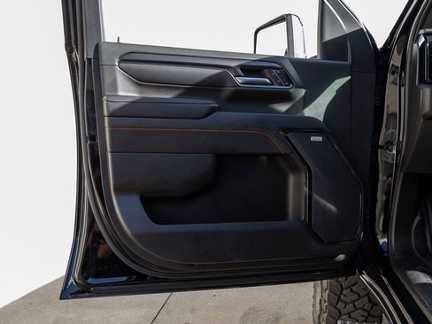 Used 2024 GMC Sierra 2500 AT4 w/ AT4 Premium Plus Package image 33