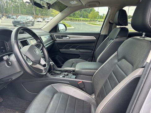 Used 2021 Volkswagen Atlas SEL Premium AWD/4WD image 16