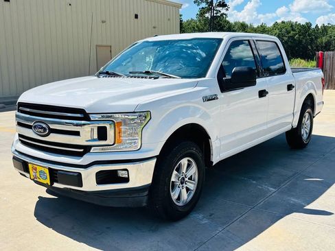 Used 2018 Ford F150 XLT RWD image 3