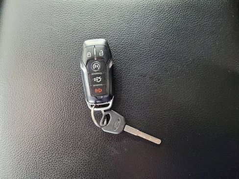 Used 2016 Ford F150 Lariat w/ Equipment Group 502A Luxury image 32