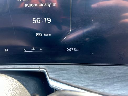 Used 2025 Kia Sorento SX AWD/4WD image 19