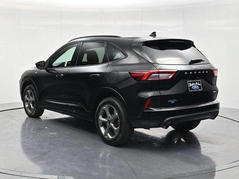 Used 2024 Ford Escape ST-Line w/ Tech Pack #1 AWD/4WD image 7