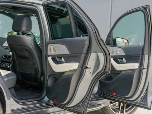 Used 2023 Mercedes-Benz GLE 580 4MATIC image 60