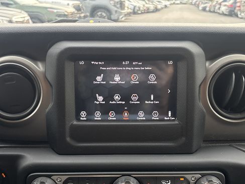 Used 2018 Jeep Wrangler Unlimited Sport S AWD/4WD image 9