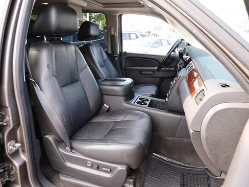 Used 2012 Chevrolet Tahoe LT w/ Luxury Package AWD/4WD image 30