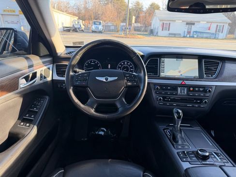Used 2015 Hyundai Genesis 3.8 w/ Option Group 04 image 32