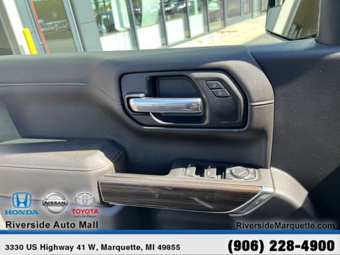 Used 2022 Chevrolet Silverado 1500 LT AWD/4WD image 23