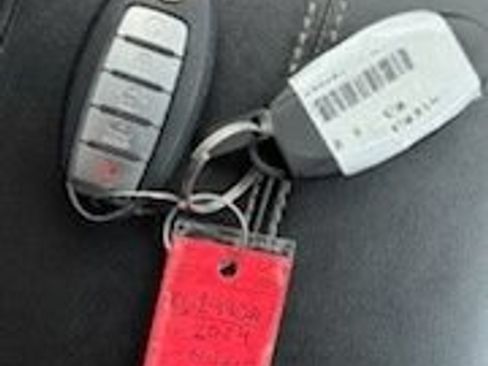 Used 2024 Nissan Altima 2.5 S FWD image 16