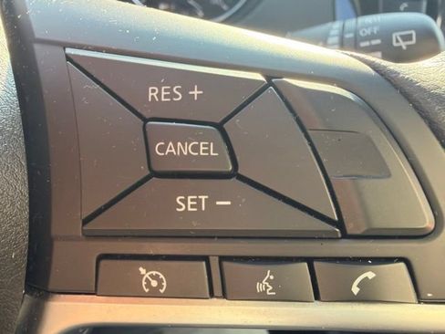 Used 2020 Nissan Rogue Sport S FWD image 31