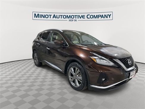 Used 2019 Nissan Murano Platinum image 2