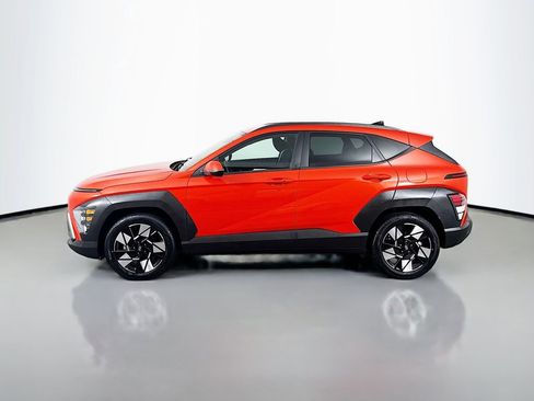 Used 2025 Hyundai Kona SEL image 8